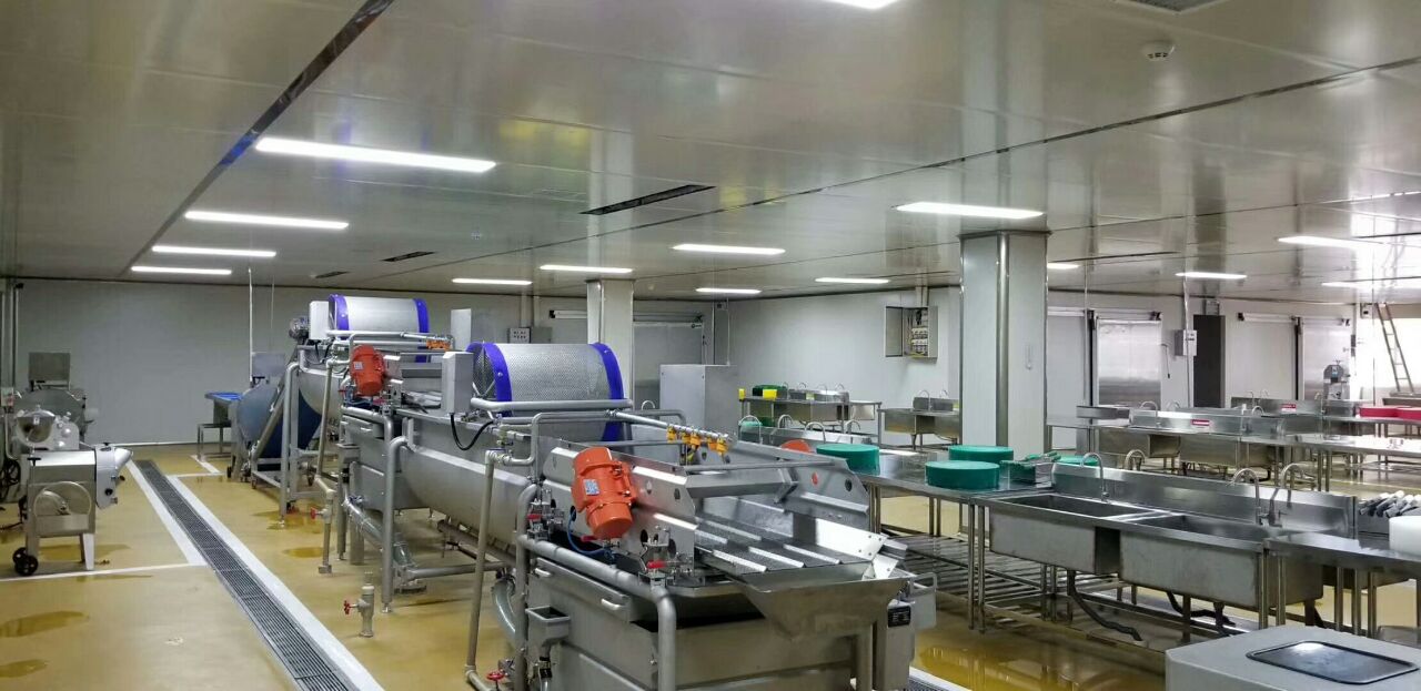 净菜加工设备实拍：车间设备与工作台